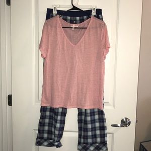 Victoria’s Secret sleepwear combo